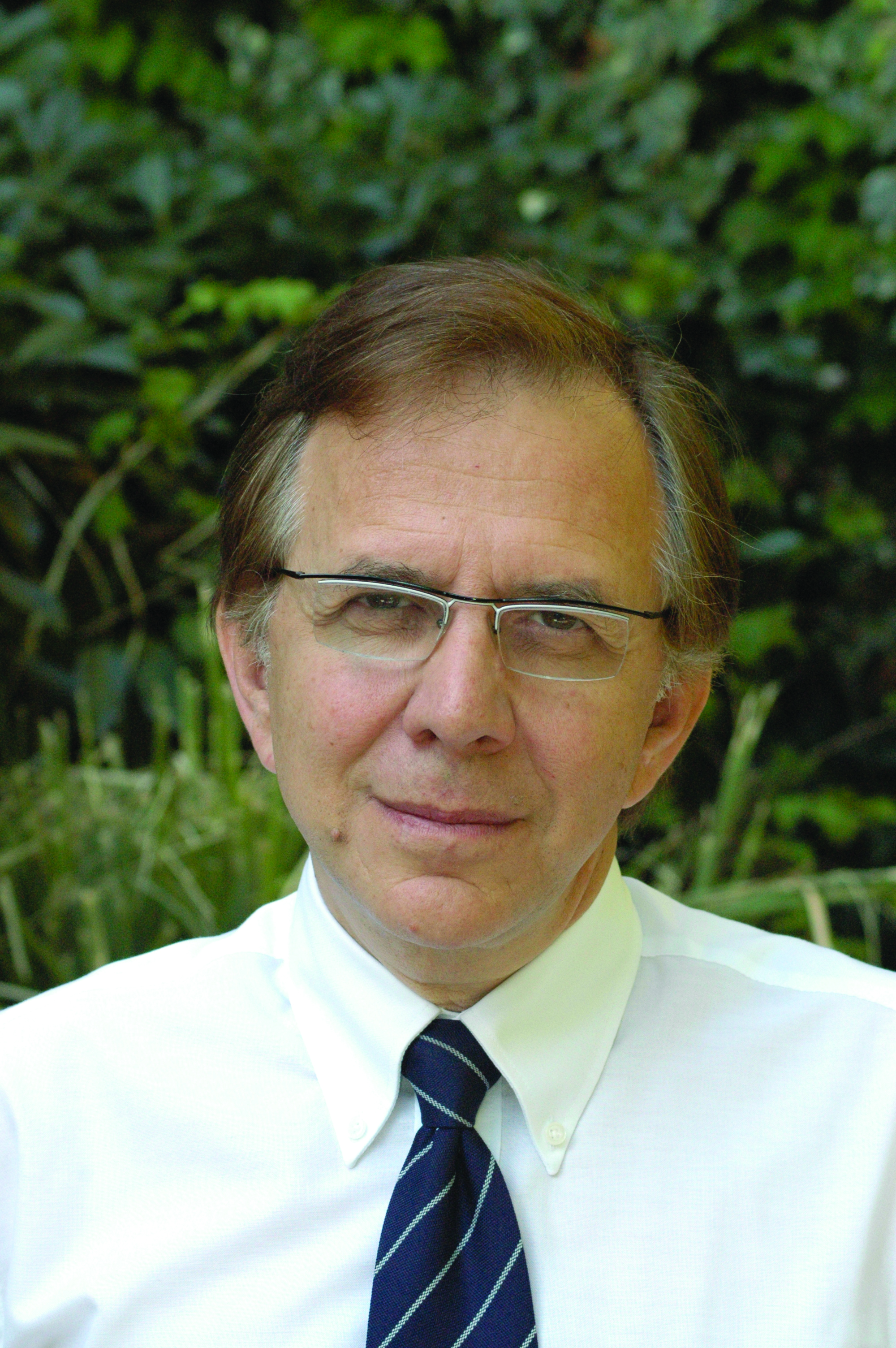 photo Dr. Benigni.jpg